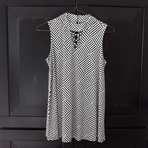 Black and White Womens Top. Remember 15% of any Bundle of 3+